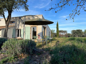 Paisible gîte moderne avec vue sur le Luberon